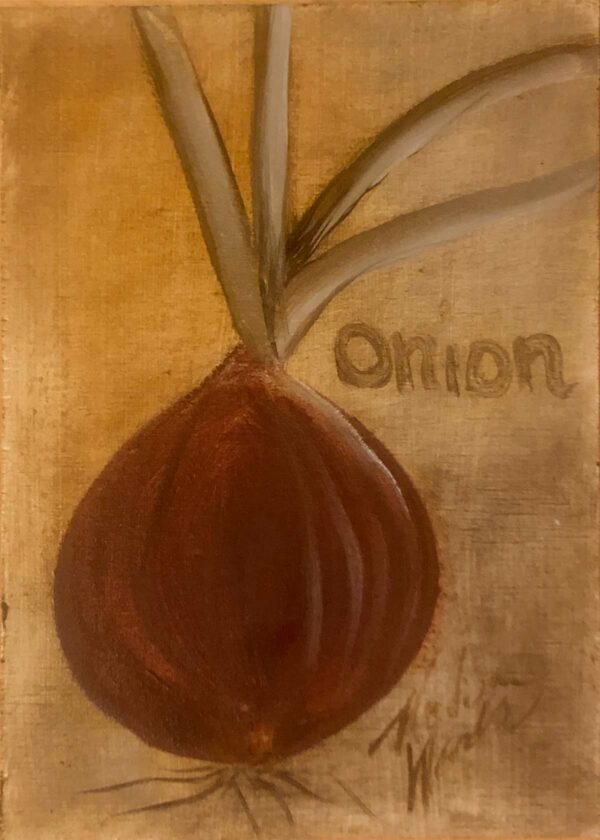 The rustic red onion from the Rustic Kitchen Collection by Madison Woods.